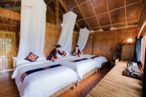 Homestay gần sông nho quế