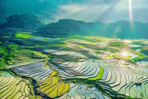 Di lịch Hà Giang mùa nước đổ và bầu trời xanh